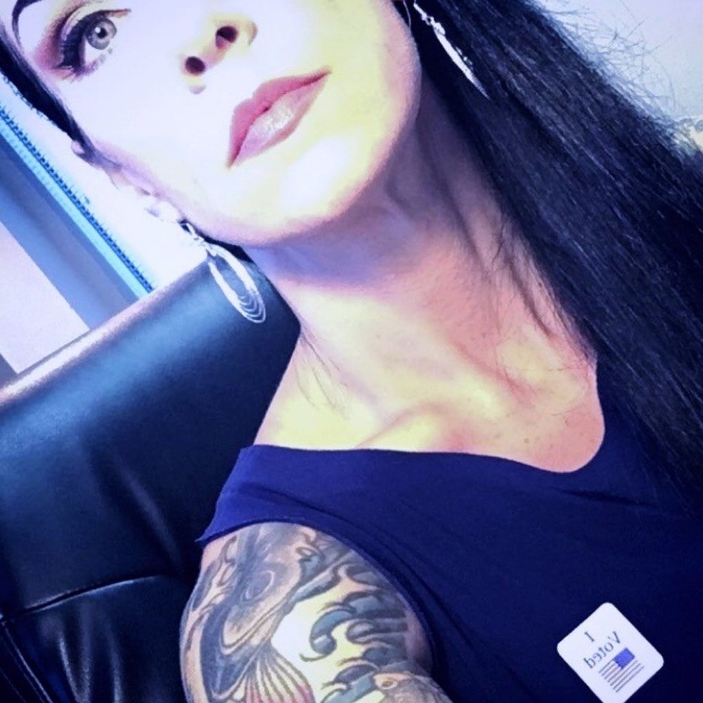 Meet your Posher, Amy